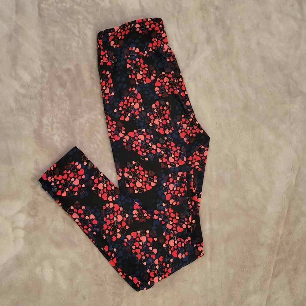 LuLaRoe OS Heart Valentine Leggings 2017 NWOT